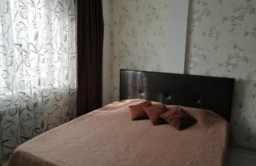 Cheboksary Apartment | Guest Rated 10/10: Apartment on Yaroslavskaya Awaits