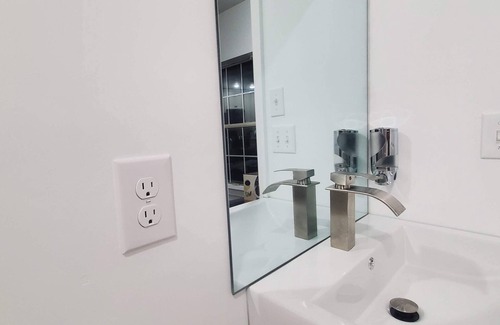 Tallahassee Apartment | Cozy Duplex Apartment Near FSU-B with Pet-Friendly Perks