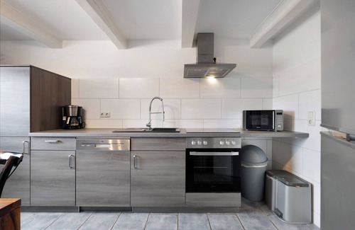 Oesterwurth House | Apartment 'Op´n Doerp' with Private Terrace, Private Garden and Wi-Fi