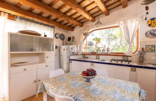 Cornino Apartment | Sea View Holiday Apartment with 3 Terraces & Guest Rated 10/10