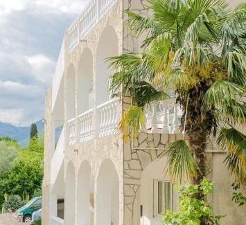 Prcanj Apartment | Cozy Apartment Orlan: Pet & Child Friendly Getaway