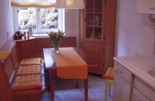Hof bei Salzburg Apartment | Unforgettable Stay at Apartment Oswald - Pet & Child Friendly