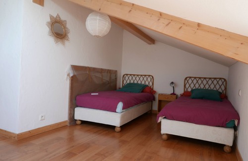Sallanches Apartment | Cozy Apartment with Breathtaking Views of Mont Blanc