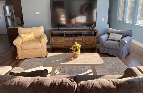 Naples Apartment | Scenic Apartment Overlooking Brandy Pond with Boat Slip