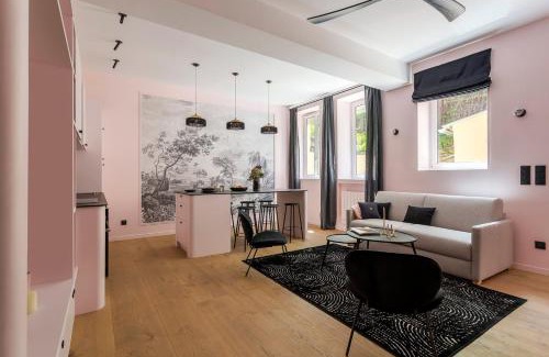 Old Lyon Apartment | Unforgettable Apartment with Fourvière Balcony View
