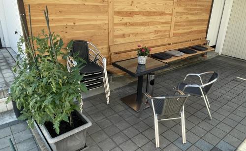 Roth Apartment | Cozy Apartment Palmié: Oceanfront Getaway with Great Reviews