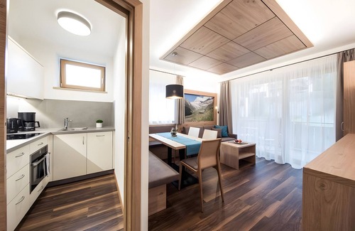 Plan Apartment | Apartment 'Panorama - Die Panoramasuite' with Mountain View, Private Terrace and Wi-Fi