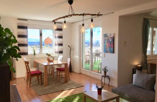 Oberschuetzen Apartment | Scenic Apartment Panoramablick with Infrared Cabin & Views