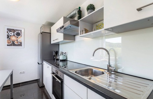 Balve Apartment | Apartment 'Panoramanest' with Private Terrace, Private Garden and Wi-Fi