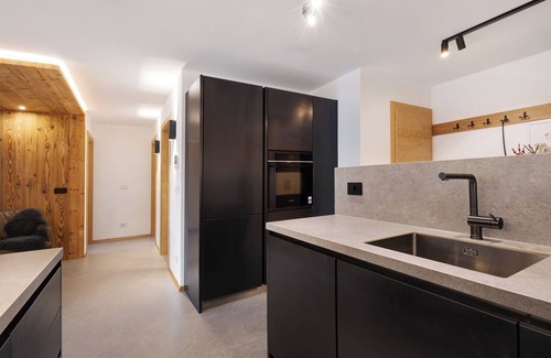 Muhlbach Apartment | Apartment 'Paradeis Apartments A17' with Mountain View, Balcony and Wi-Fi