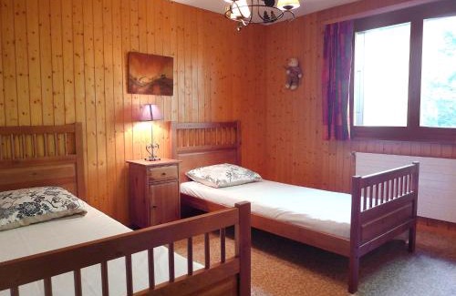 Champex-Lac Apartment | Exceptional Oceanfront Apartment Parc B 431 by Interhome