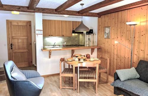 Champex-Lac Apartment | Pet-Friendly Apartment Parc C013 with Oceanfront Views