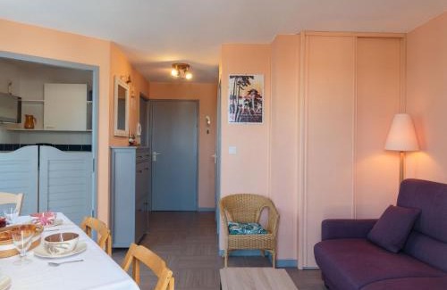 Pontaillac Apartment | Pet-Friendly Apartment Parc de Pontaillac with Ocean Views