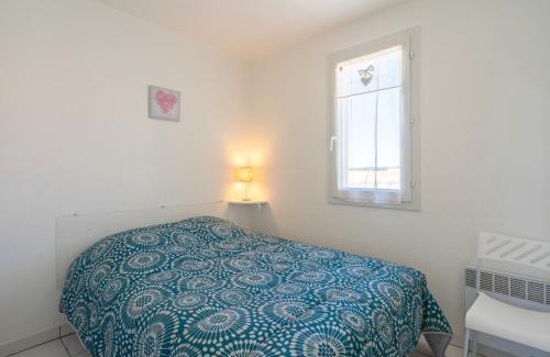 Pontaillac Apartment | Oceanfront Apartment Parc de Pontaillac-3 with Pool