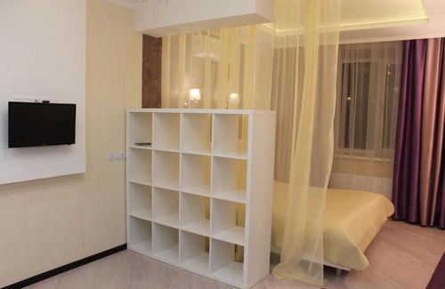 Nizhny Novgorod Apartment | Accessible Apartment in Paris with 9/10 Guest Rating