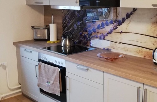 Buxtehude Apartment | Top-Rated Apartment Paula: Family-Friendly with Kitchen