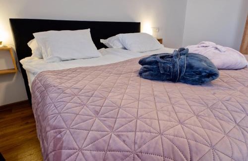 Bled Apartment | Highly Rated Apartment Petek with Delicious Breakfast Included