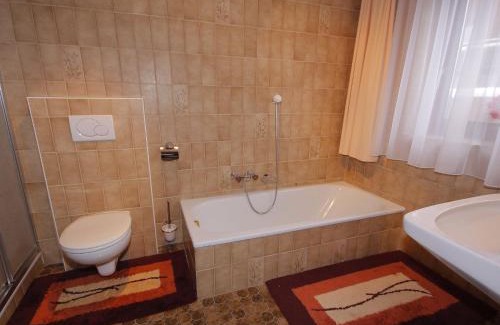Waidring Apartment | Cozy Apartment Peter with Fireplace, Rated 9/10 by Guests