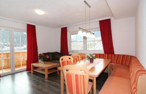Pians Apartment | Family-Friendly Apartment Pfeifer-1: 4-Star Comfort Awaits