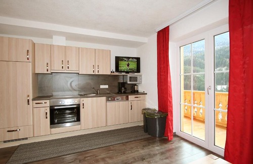 Pians Apartment | Family-Friendly Apartment Pfeifer-2 with Top Ratings