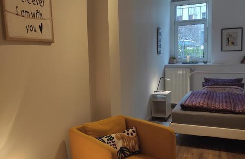 Kleefeld Apartment | Family-Friendly Retreat at Apartment Philosophenviertel