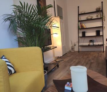 Kleefeld Apartment | Family-Friendly Retreat at Apartment Philosophenviertel