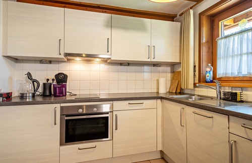 Goppertsweiler Apartment | Charming Studio at Pias Nature Retreat with Private Terrace