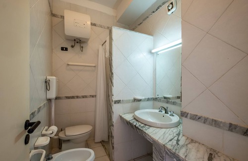 Castro Marina House | Relaxing Apartment 'Piccolo Mondo' with Pool and Sea View
