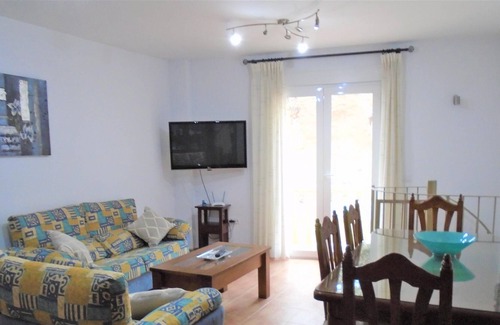 Carboneras Apartment | Apartment 'Piso Centro de Carboneras' near the Beach with Terrace & Wi-Fi