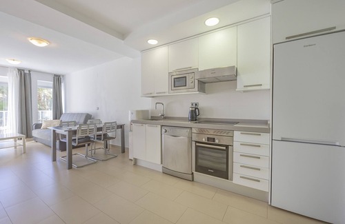 Benidorm Apartment | Apartment 'Playa De Poniente 1-5' with Sea View, Wi-Fi and Air Conditioning