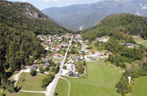 Jesenice Apartment | Child-Friendly Retreat at Apartment Polane - 9.5/10 Rated