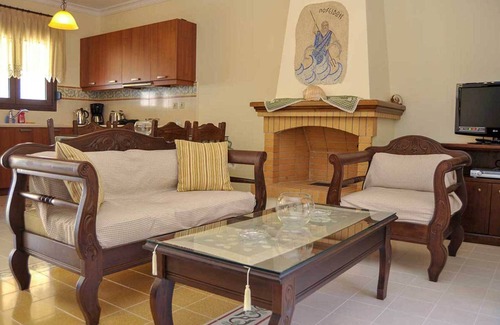 Kerveli Apartment | Experience 'Posidon': Oceanfront Villa with Pool & Breakfast