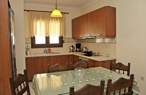 Kerveli Apartment | Experience 'Posidon': Oceanfront Villa with Pool & Breakfast