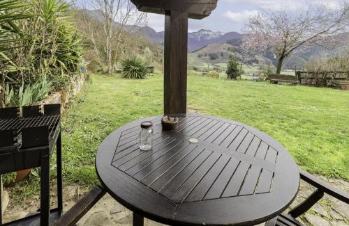 Cillorigo de Liebana Apartment | Cozy Apartment Potes Vinon - Pet & Child Friendly Retreat