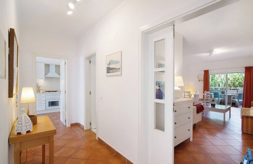Prainha Apartment | Prainha Paradise - Algarve: Oceanfront Apartment with Pool