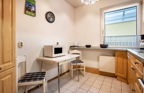 Ostseebad Prerow Apartment | Apartment 'Prerow Am Deich - Fewo 3' with Private Terrace, Private Garden and Wi-Fi