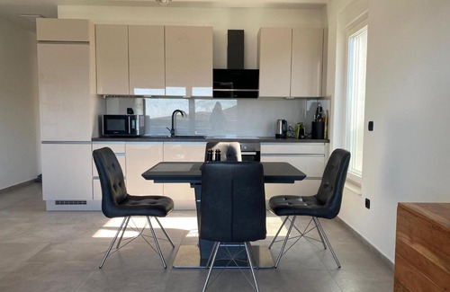 Primosten Apartment | Top-Rated Apartment Primero: Perfect for Families & Pets