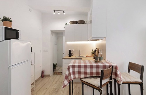 Sant Celoni Apartment | Perfect Holiday Apartment "Privat Sant Celoni" with Terrace