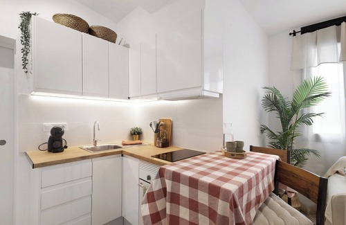 Sant Celoni Apartment | Perfect Holiday Apartment "Privat Sant Celoni" with Terrace