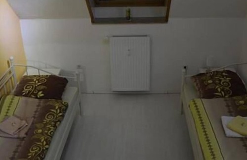 Hildesheim District Apartment | Apartment-Private Bathroom