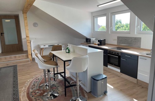Volkach Apartment | Relaxing Stay at Apartment Promedklinik 3 by Main River