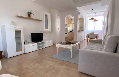 Punta Prima Apartment | Apartment 'Punta Prima Getaway' with Shared Pool, Wi-Fi and Air Conditioning