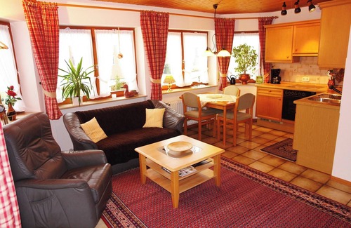 Seelbach Apartment | Apartment 'Puppenstübchen - Apt 3' with Private Terrace, Private Garden and Wi-Fi
