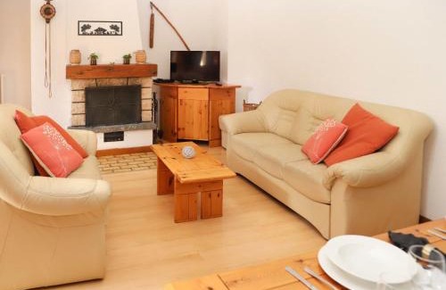 Champex-Lac Apartment | Oceanfront Apartment Résidence 35 with Private Pool