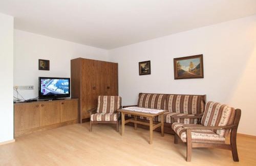 Kapfing Apartment | Pet-Friendly Apartment Römerhof-1 with Child Amenities