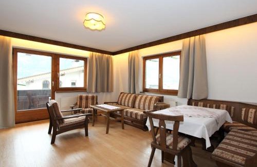 Kapfing Apartment | Elevate Your Stay at Apartment Römerhof-2 by Interhome