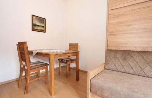 Kapfing Apartment | Cozy Apartment Römerhof-3: Pet & Child Friendly Getaway