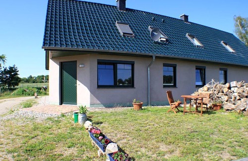 Samtens Apartment | Family-Friendly Retreat at Rügen-Fewo 259 - Guest Rated 9/10