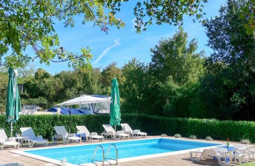 Sveti Vid Dobrinjski Apartment | Discover Apartment Radmila - MLK140: Pet-Friendly Retreat