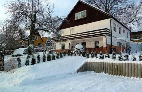 Vrchlabi Apartment | Family-Friendly Getaway at Apartment Red Tree - Rated 9.6/10